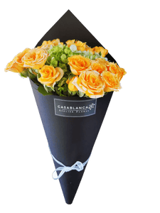 Cono de Mini Rosas Crema