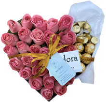 Load image into Gallery viewer, Corazón de Rosas y Chocolates
